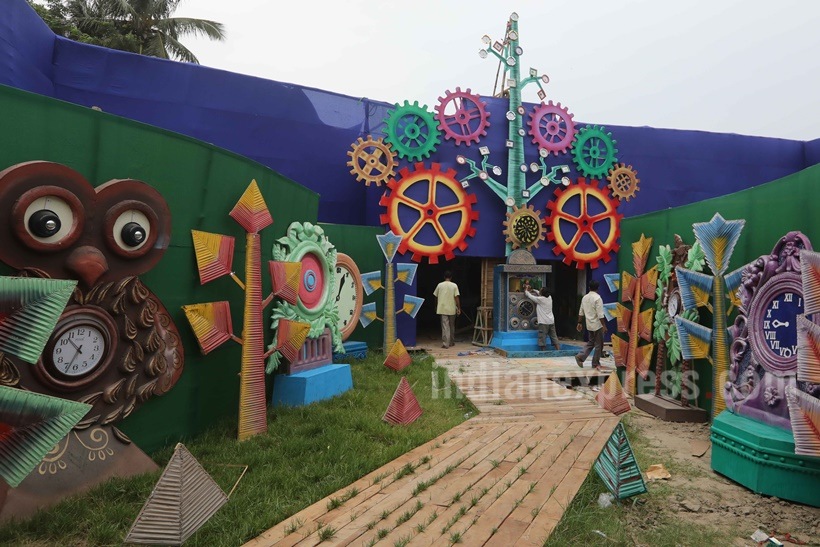 durga puja, durga puja 2017, kolkata durga puja, durga puja themes, durga puja unique theme, 2017 durga puja photos, bengal durga puja photos, durga pujo images, durga puja celebrations,