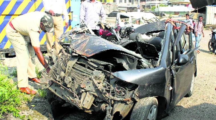 Mumbai-Nashik Highway: Four dead as car collides with bus | India News ...