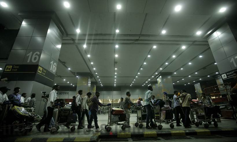 delhi airport, delhi IGI airport, delhi indira gandhi international airport, delhi airport renovation, delhi airport terminal 2, delhi news