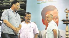 arvind kejriwal, manish sisodia, aap, dengue, delhi dengue, india news