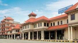 Kochi airport, kochi international airport, gold seized at kochi airport, customs officials kochi, gold recovered at kochi airport