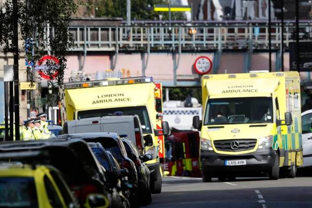 london blast, london underground blast, parsons green tube station, london explosion, london tube train explosion, london underground train explosion pictures