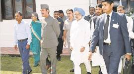mano 759 Manmohan Singh, Ghulam Nabi Azad, Ambika Soni, Srinagar, PDP, India News, Indian Express, Indian Express News