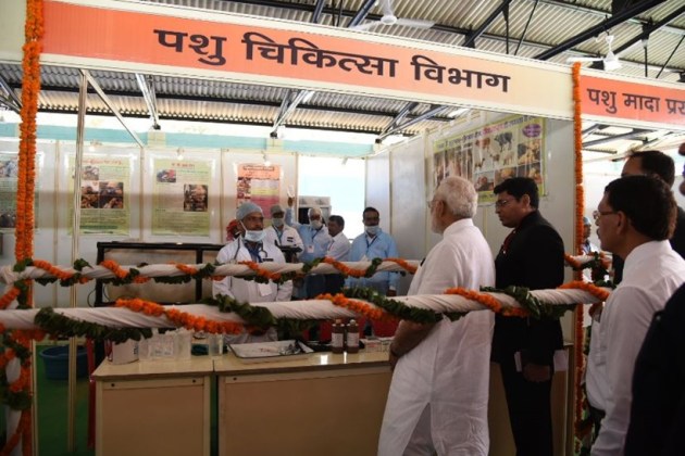 Narendra Modi, PM Narendra Modi, PM Modi in Varanasi, modi in varanasi, farmeres rally in varanasi, modi news, india news