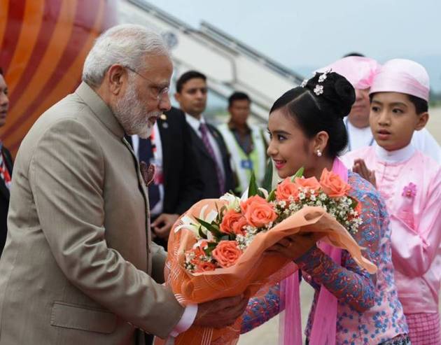 Narendra modi, PM Modi in myanmar, modi aung photos, modi myanmar photos, modi myanmar visit, Aung San Suu Kyi, Myanmar’s State Counsellor, indian express, latest photos