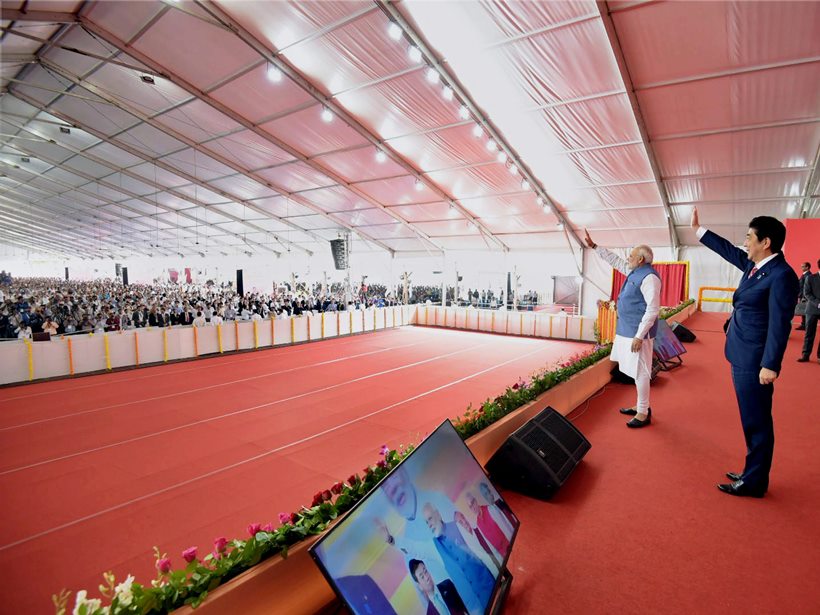 pm modi, shinzo abe, japan pm, abe in gujarat, shinzo abe pics, modi pics, shinzo abe photos, shinzo abe images, japanese prime minister, japan pm gujarat visit, modi pics, bullet train photos, indian express