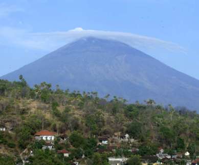 Indonesia volcano, Mount Agung, Mount Agung Bali, Bali volcano, volcanic eruption, Mount Agung volcanic eruption, volcano exclusion zone, Mount Agung active volcanoes, Ring of Fire, Agung 1963 eruption