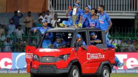 Virat Kohli, Kohli, MS Dhoni, Dhoni, India vs Sri Lanka, Ind vs SL, India tour of Sri Lanka 2017, Cricket news, Indian Express