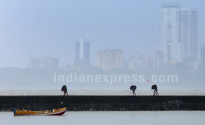 Mumbai rains, rains in mumbai, Mumbai rains, rains in Mumbai, Mumabai trains, local trians in Mumbai, Mumbai rains news, rains in Mumbai, traffic jams in mumabi, Mumbai news, latest news, India news, National news