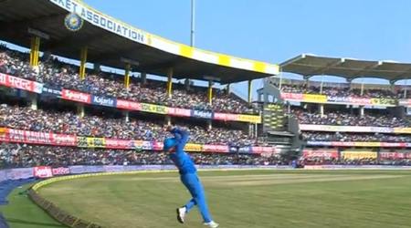 Manish Pandey, Peter Handscomb, India vs Australia, Manish Pandey catch, sports news, cricket, Indian Express