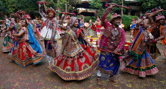 Navratri, Navratri festivals, Navratri days, Navratri night, Navratri Garba night, Navratri dress, Navratri costume, Indian festivals, Indian festivals season, Hindu culture, Hindi religion, Indian express, Indian express news