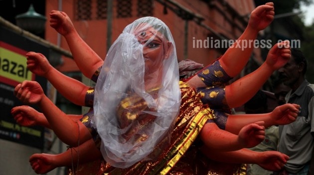 Navratri, Navratri festivals, Navratri days, Navratri night, Navratri Garba night, Navratri dress, Navratri costume, Indian festivals, Indian festivals season, Hindu culture, Hindi religion, Indian express, Indian express news