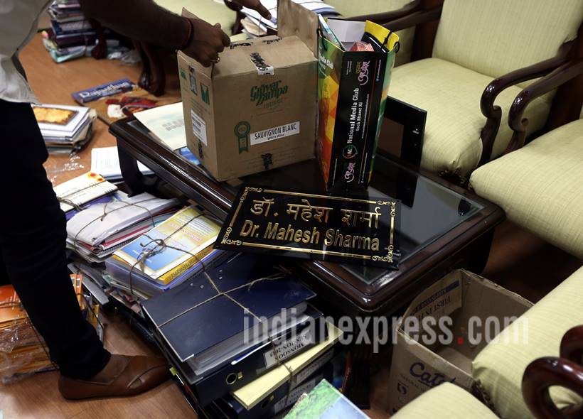 cabinet reshuffle photos, taking charge photo, cabinet reshuffle, mahesh sharma, hardeep singh puri, hardip singh purim, Alphons Kannanthanam, modi government, modi cabinet, indian express, india news,