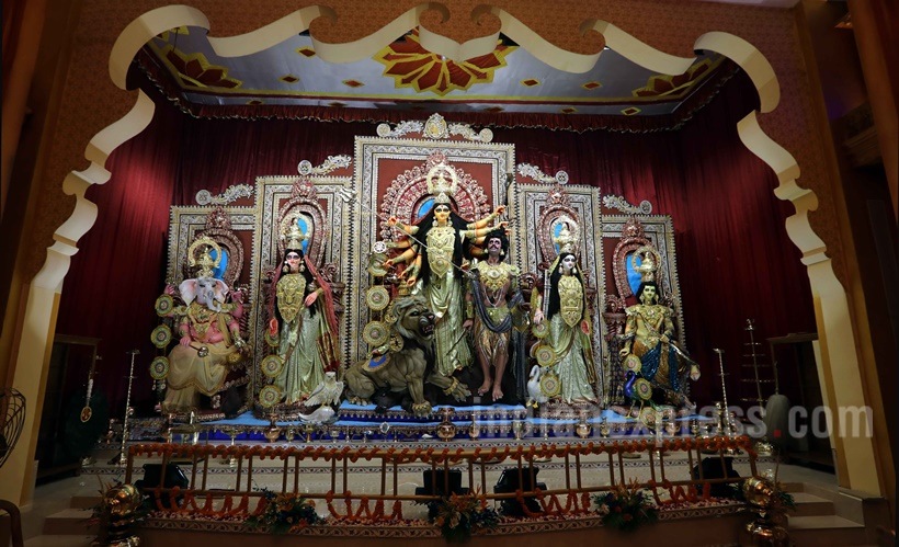 durga puja, durga puja 2017, kolkata durga puja, durga puja themes, durga puja unique theme, 2017 durga puja photos, bengal durga puja photos, durga pujo images, durga puja celebrations,