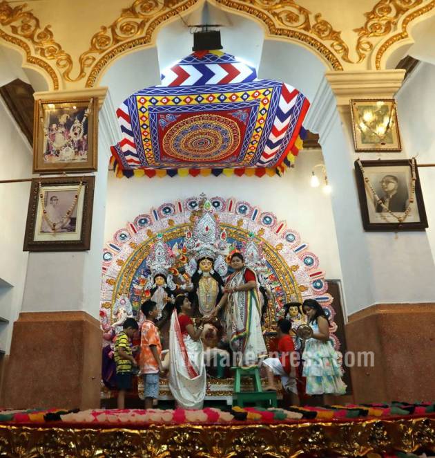 durga puja, durga puja 2017, navaratri, durga puja at bonedi bari, raj bari durga puja, kolkata royal family puja, durga puja photos, kolkata family durga pua indian express, indian express news