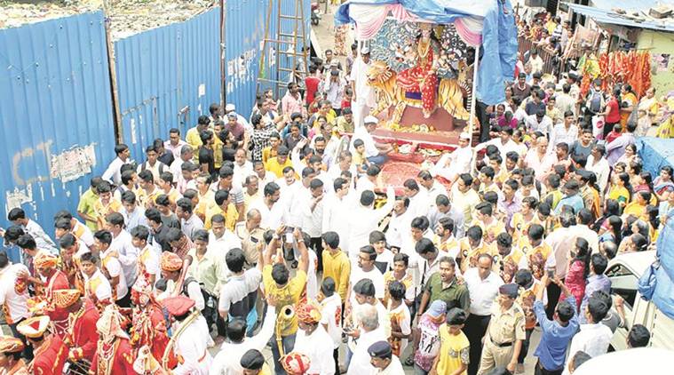 Dahisar mandal to light 10,000 oil lamps | Mumbai News - The Indian Express