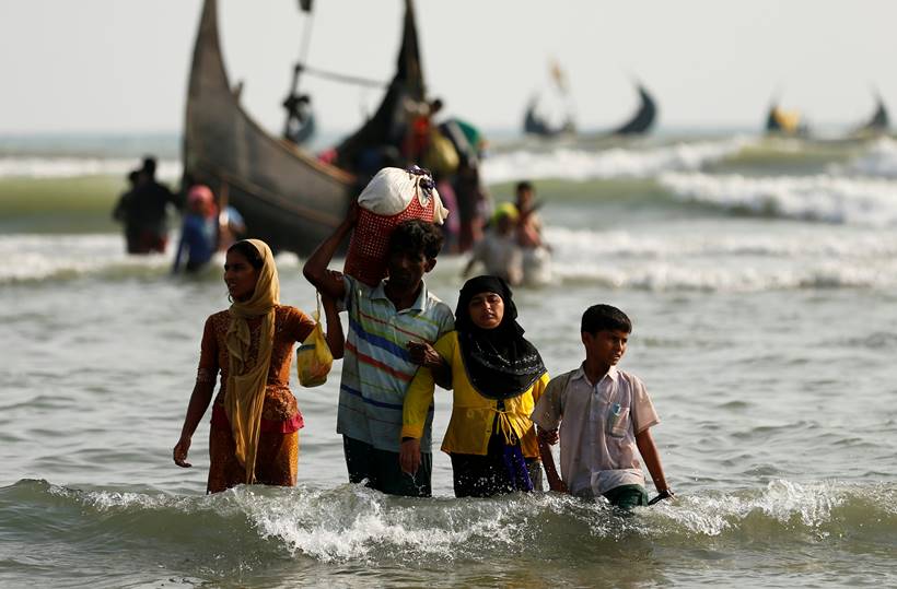 Rohingya muslims, myanmar, rakhine state, bangladesh, rohingya refugee pics, rohingya images, rohingya photos, latest photos from rohingya, rakhine conflict, rohingya muslim photo, myanmar genocide photos, indian express