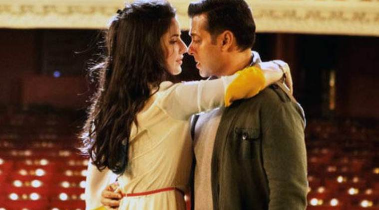 Tiger Zinda Hai: Katrina Kaif is capturing the sunset but Salman Khan is  mesmerised by her beauty | Entertainment News,The Indian Express