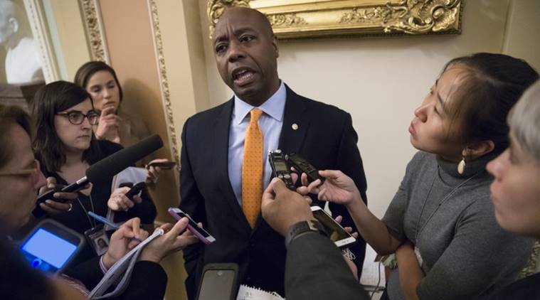 trump comments charlottesvile violence, charlottesvile violence tim scott, trump meet tim scott charlottesvile violence, world news, indian express news