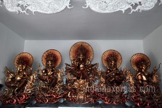 durga puja, durga puja 2017, kolkata durga puja, durga puja themes, durga puja unique theme, 2017 durga puja photos, bengal durga puja photos, durga pujo images, durga puja celebrations,