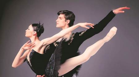 swan lake, swan lake play delhi, Royal Russian Ballet, Tchaikovsky, Tchaikovsky Swan lake, Anatoliy Kazatskiy, swan lake review, swan lake tickets, indian express news
