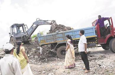 BJP MLA Laxman Jagtap, PCMC Garbage Issues, PCMC Garbage Problem, Pimpri-Chinchwad Municipal Corporation, Pune News, Indian Express, Indian Express News
