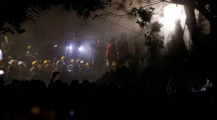 mexico earthquake search, mexico earthquake children search, mexico earthquake night search, mexico earthquake schools ruin, mexico earthquake volunteers, world news, indian express news