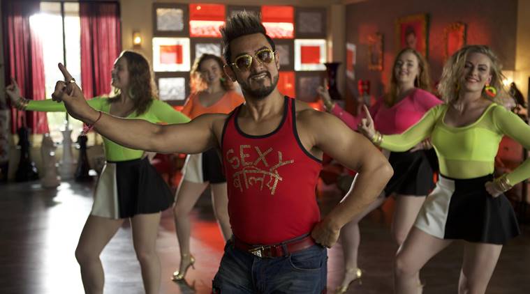 Sexy Zaira Wasim Fuced Video - Secret Superstar Sexy Baliye BTS video: Here's how Sanya Malhotra and Mika  Singh made Aamir Khan dance | Entertainment News,The Indian Express