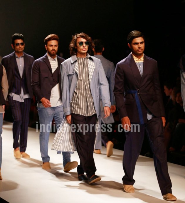 Divya kumar Khosla, aifw, AIFW Spring- Summer 2018, Sulakashna Monga, Charu Parashar, Amazon India fashion week, indian express, indian express news