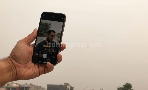 Apple iPhone X, Apple, iPhone X, iPhone X photos, iPhone X price in india, iPhone X india, iPhone X specifications, iPhone X booking, iPhone X price in India, iPhone X review, iPhone X availability, iPhone X features, iPhone X India, Apple iPhone news