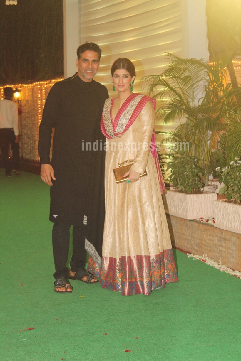ekta kapoor, ekta kapoor diwali party, bollywood diwali fashion, bollywood diwali parties, ekta kapoor diwali party photos, celebs diwali party photos, bollywood news, diwali news, indian express
