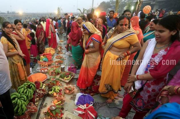 chhath puja photos, Chhath puja images, Chhath puja 2017 pictures, chhat puja bihar, bihar chat pooja pics, chhath puja, chat puja, chhath pooja images, when is chhat 2017, chhath puja dates, significance of chhath pooja, Indian express, Indian express photos