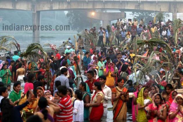 chhath puja photos, Chhath puja images, Chhath puja 2017 pictures, chhat puja bihar, bihar chat pooja pics, chhath puja, chat puja, chhath pooja images, when is chhat 2017, chhath puja dates, significance of chhath pooja, Indian express, Indian express photos