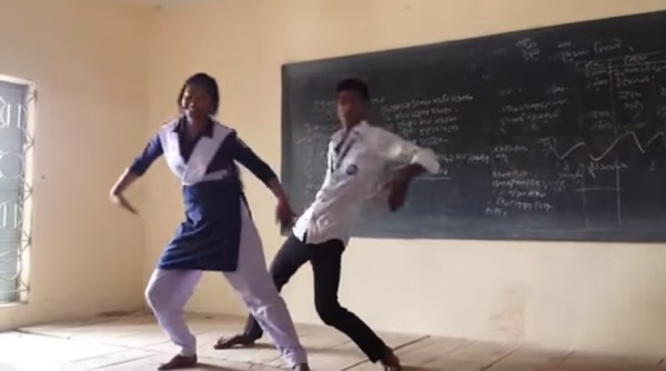 viral video, students dance in classroom, classroom dance, couple dance in classroom, video of girl boy dancing, Indian express, Indian express news