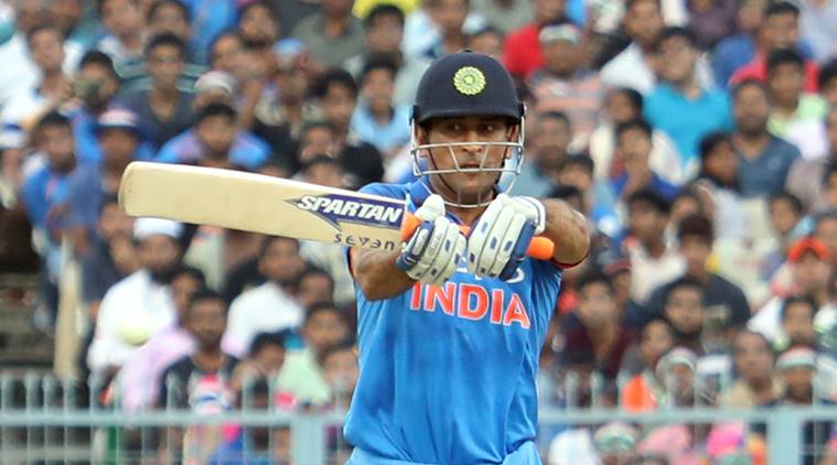 India vs New Zealand: MS Dhoni receives standing ovation at Wankhede ...