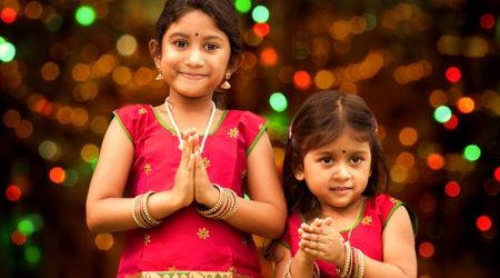 diwali 2017, diwali, diwali celebrations, how to celebrate diwali, deepawali, deepawali 2017, diwali celebration way, diwali 2017 rangoli, diwali gifts, diwali celebrations in india, indian express, indian express news