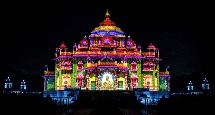 Diwali 2017, Diwali,शुभ दीपावली, शुभ दीपावली 2017, diwali greetings, diwali photos, Deepawali 2017, Diwali celebration, Deepawali celebration, Dhanteras, Narak Chaturdasi, Bhai Dooj, Indian express, Indian express news, Diwali image, diwali photos, deepavali images, deepavali photos