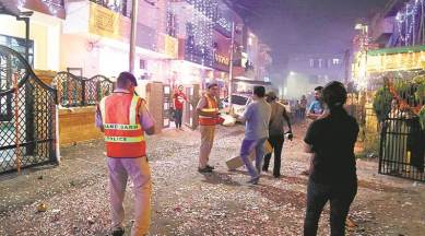 diwali 2017, chandigarh police, emergency pcr call on diwali, diwali last year, chandigarh news, indian express