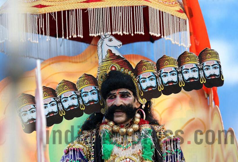 Yogi Adityanath, Diwali, Diwali 2017, Uttar Pradesh, Ayodhya, Ayodhya deepotsav, Ram rajya, Ayodhya grand diwali celebration, lord rama, yogi adityanath in ayodhya, Ayodhya photos, diwali photos, deepotsav photos, indian express photos