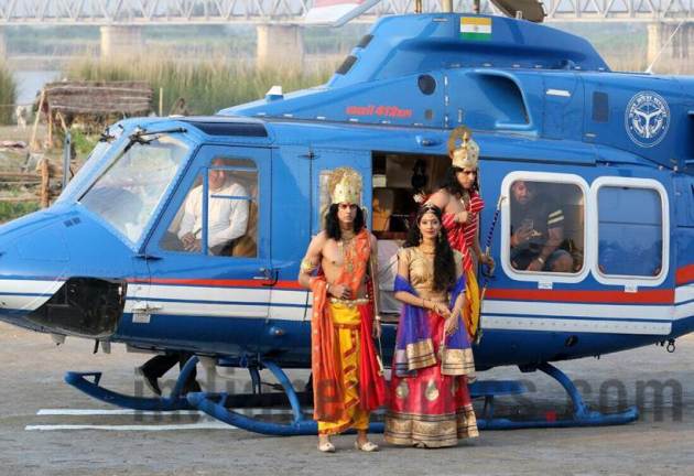 Yogi Adityanath, Diwali, Diwali 2017, Uttar Pradesh, Ayodhya, Ayodhya deepotsav, Ram rajya, Ayodhya grand diwali celebration, lord rama, yogi adityanath in ayodhya, Ayodhya photos, diwali photos, deepotsav photos, indian express photos