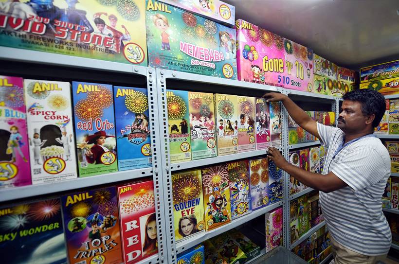 ban on Firecrackers, ban on Sale of Firecrackers, Delhi-NCR ban on Firecracker, Supreme Court ban on firecracker, ban on sale firecrackers, Diwali without firecrackers, Delhi news, India news, National news, Latest news