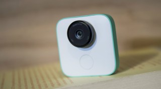 Google Clips, Google launch, Google Clips features, Google Clips price, Google Clips availability, Google Pixel 2, Google Pixel 2 XL, Google Daydream View, Google Home mini, Google Home Max, Google devices, Google Photos
