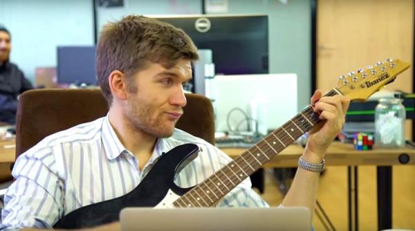 guitar, guitar lessons, how to play a guitar, apps to help play a guitar, play a guitar in quick steps, guitar play, indian express, indian express news