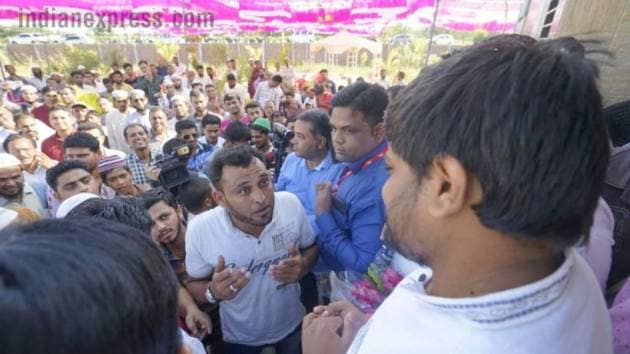 Hardik Patel, Hardik Patel Muslim leaders, Hardik Patel in Godhra, Gujarat Assembly Elections, Gujarat Elections, Patidar leader Hardik Patel, Hardik Patel Photos, Hardik Patel Godhra Photos, Gujarat News, Indian Express news