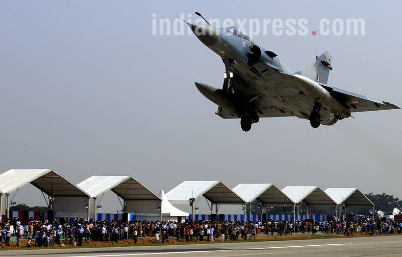 expressway IAF jets, emergency landing pics, Agra-Lucknow Expressway photos, expressway pics, sukhoi photos