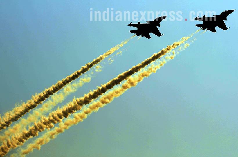 expressway IAF jets, emergency landing pics, Agra-Lucknow Expressway photos, expressway pics, sukhoi photos