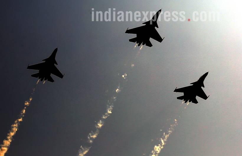 expressway IAF jets, emergency landing pics, Agra-Lucknow Expressway photos, expressway pics, sukhoi photos