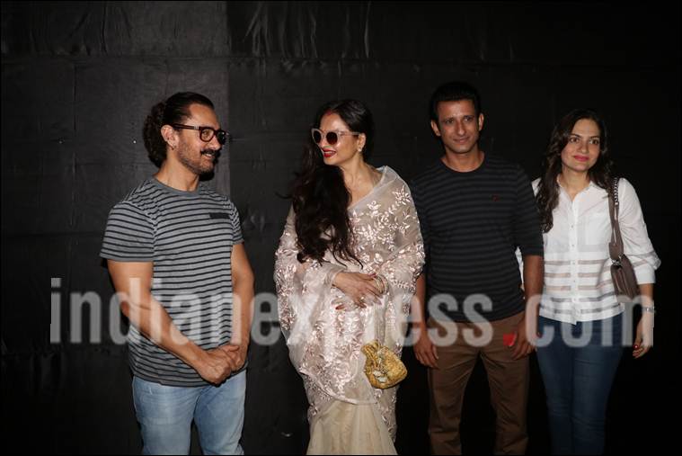 aamir khan, aamir khan images, sharman joshi