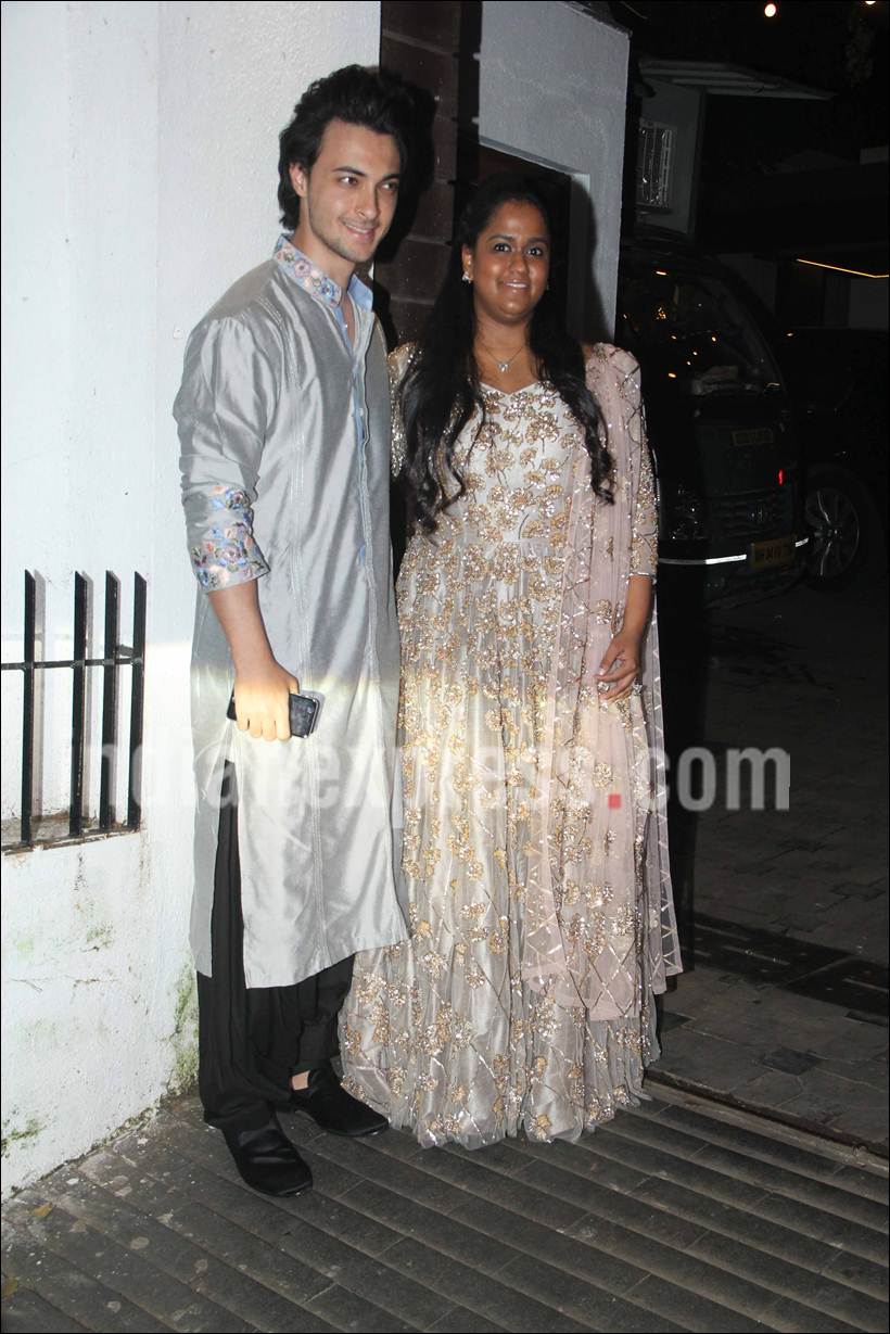 ayush sharma, arpita khan sharma, ayush arpita aamir khan party