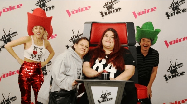 Miley Cyrus, Jimmy Fallon, Miley Cyrus and Jimmy Fallon photobomb, The Tonight show, photobombing fans, The voice, The voice fans, social media viral, viral videos, Indian express, indian express news